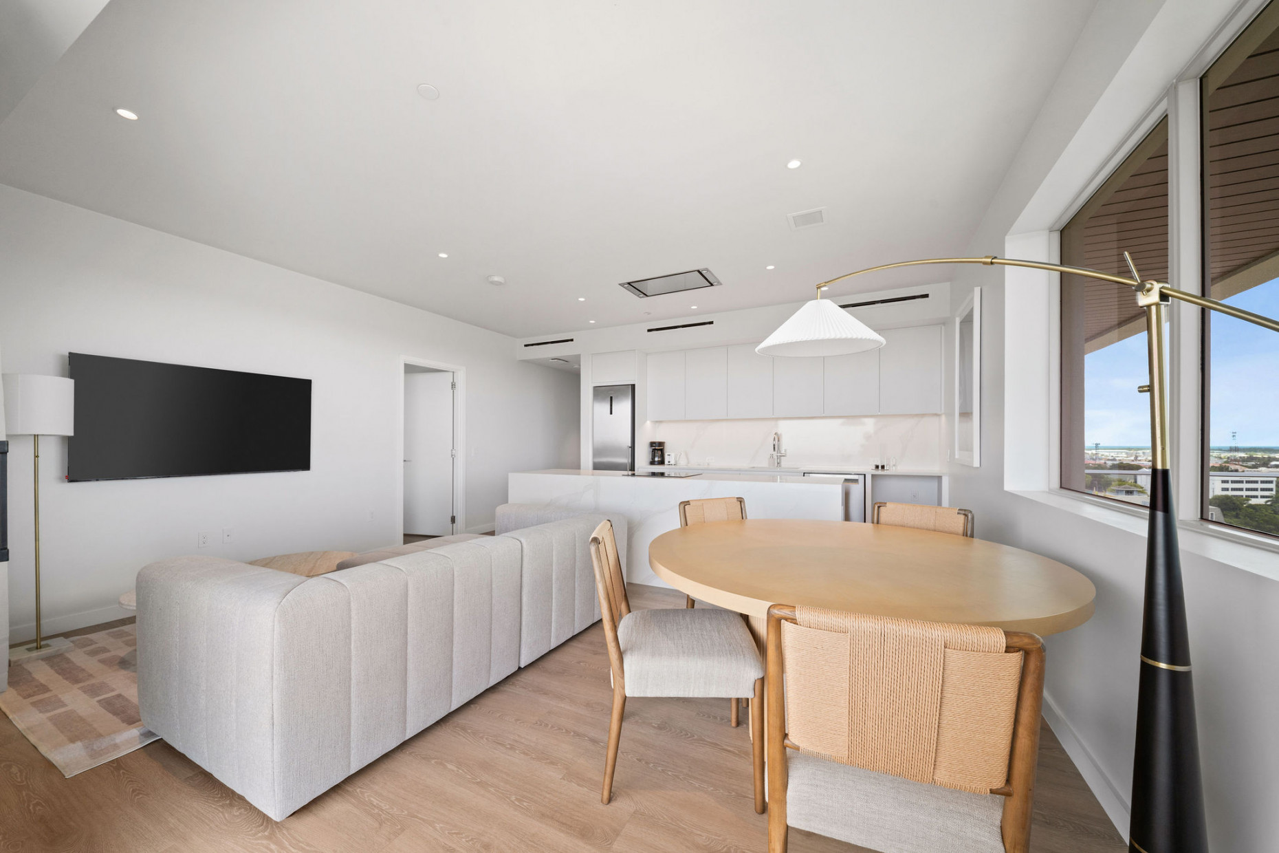 One|gt Unit 728 Arise Suite - 2 Bed + 2 Bath