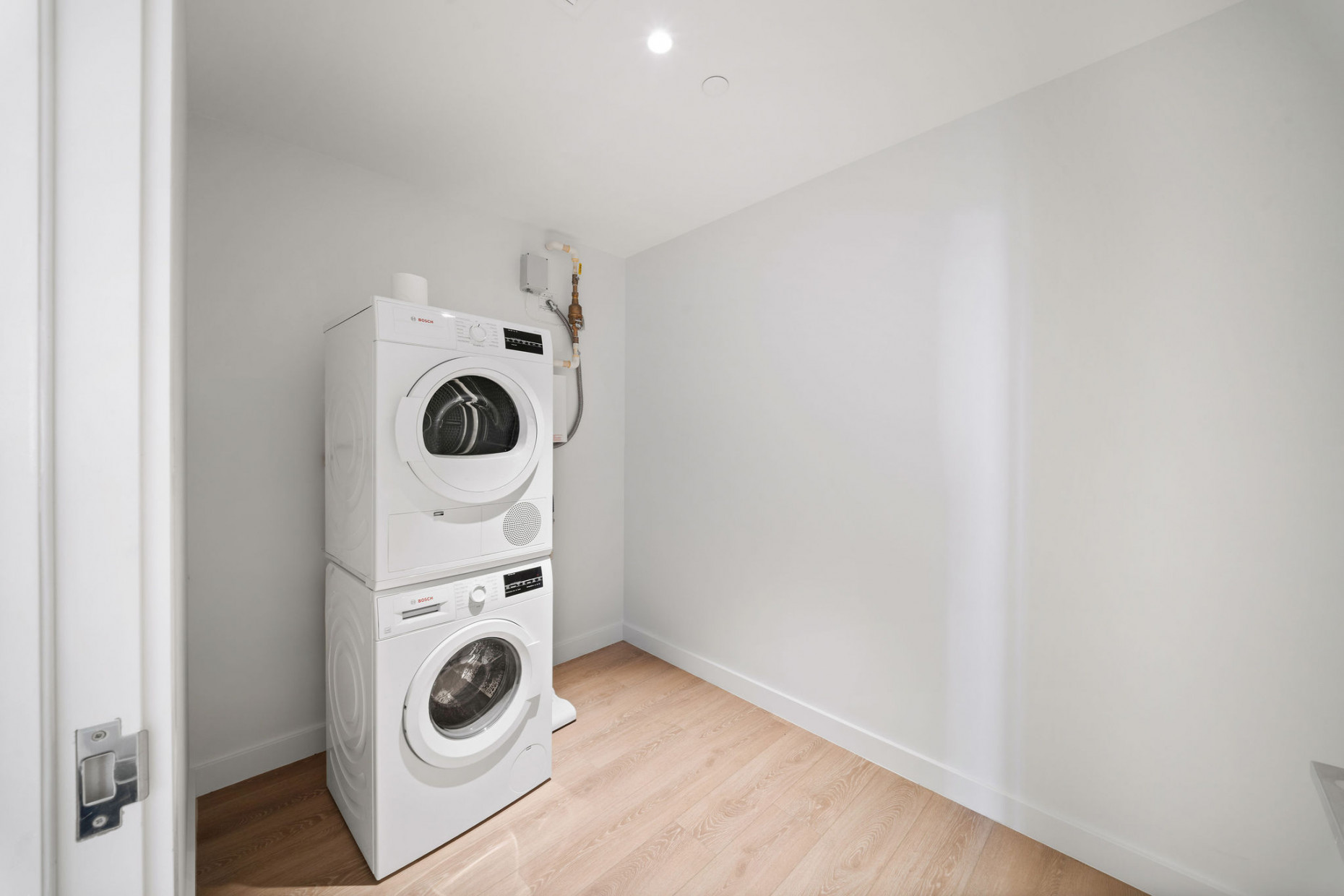 One|gt Unit 730 Solstice Suite - 2-bed + Den, 3-bath
