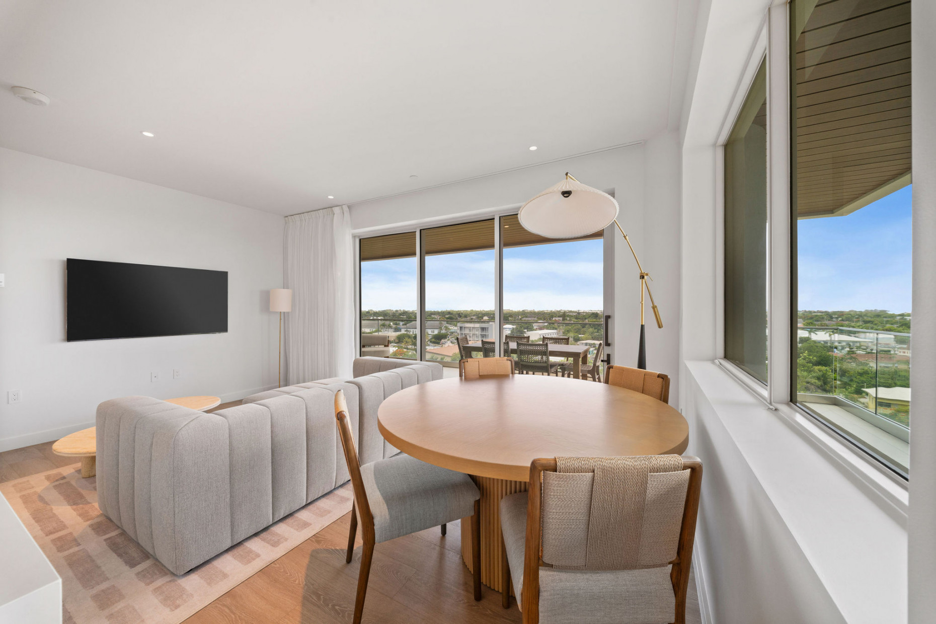 One|gt Unit 632 Solstice Suite - 2-bed + Den, 3-bath