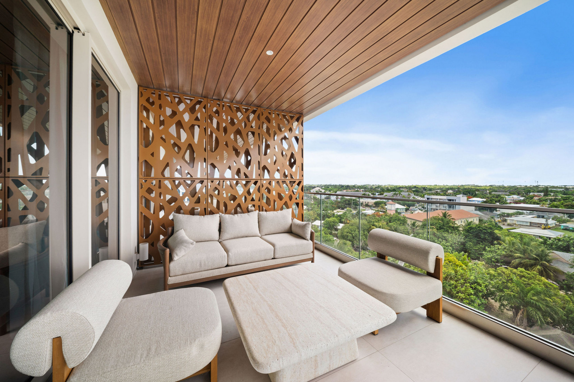 One|gt Unit 632 Solstice Suite - 2-bed + Den, 3-bath