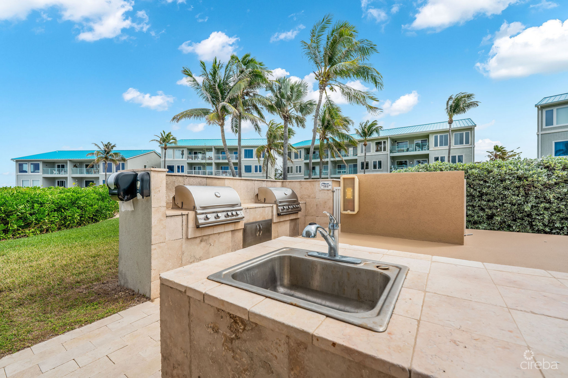 OCEAN POINTE VILLAS  3 BED, 2 BATH, 2ND FLOOR PENTHOUSE