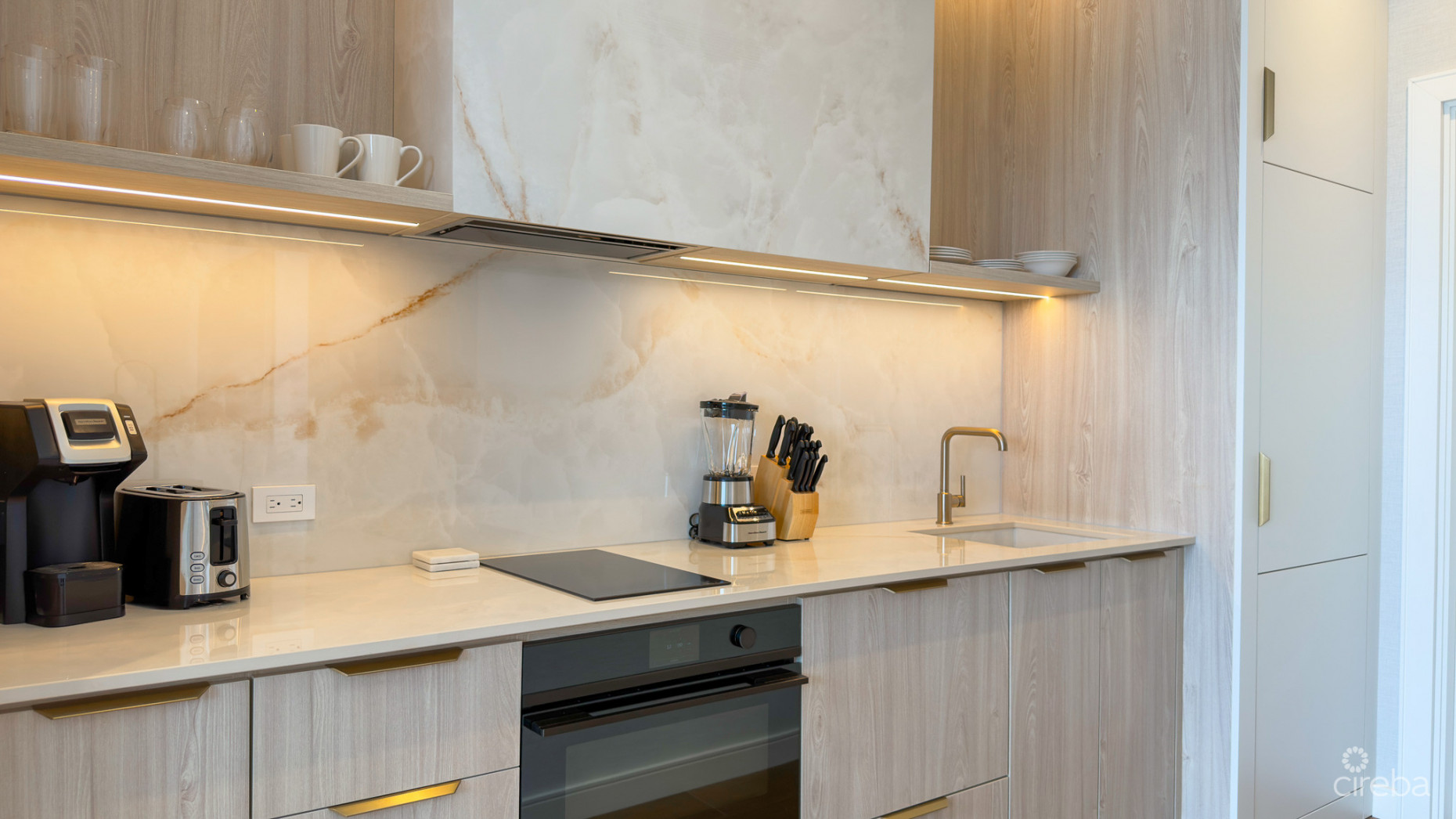 THE GROVE TOO - 1 BED CONDO