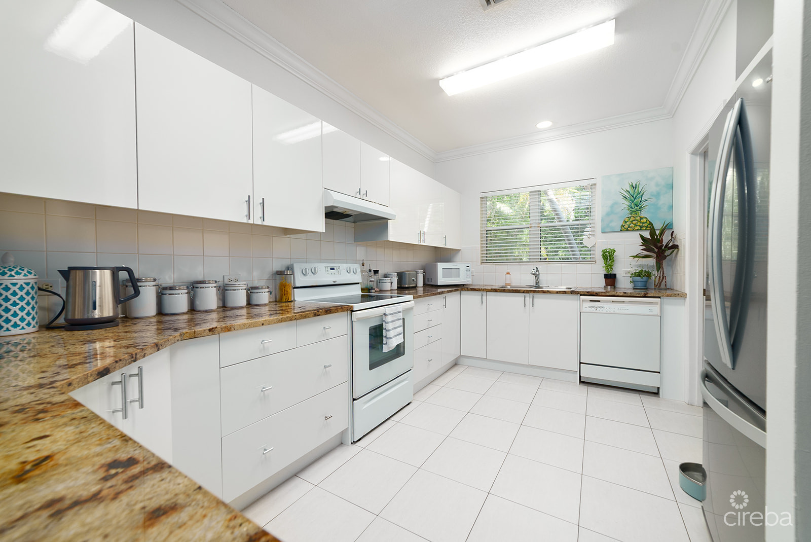 GRAND PALMS | GROUND FLOOR 2-BED IN SOUTH SOUND