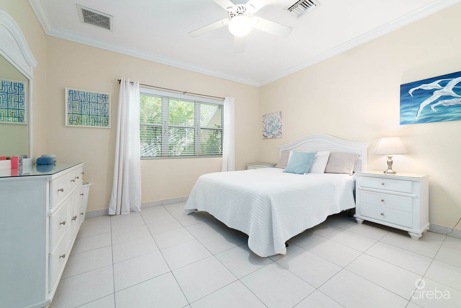 GRAND PALMS | GROUND FLOOR 2-BED IN SOUTH SOUND