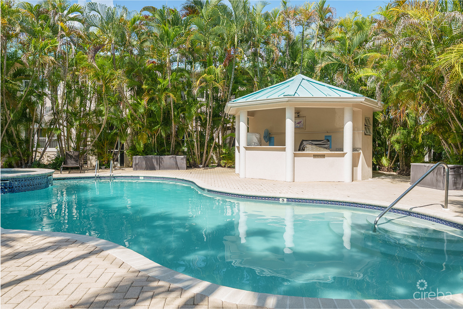 GRAND PALMS | GROUND FLOOR 2-BED IN SOUTH SOUND