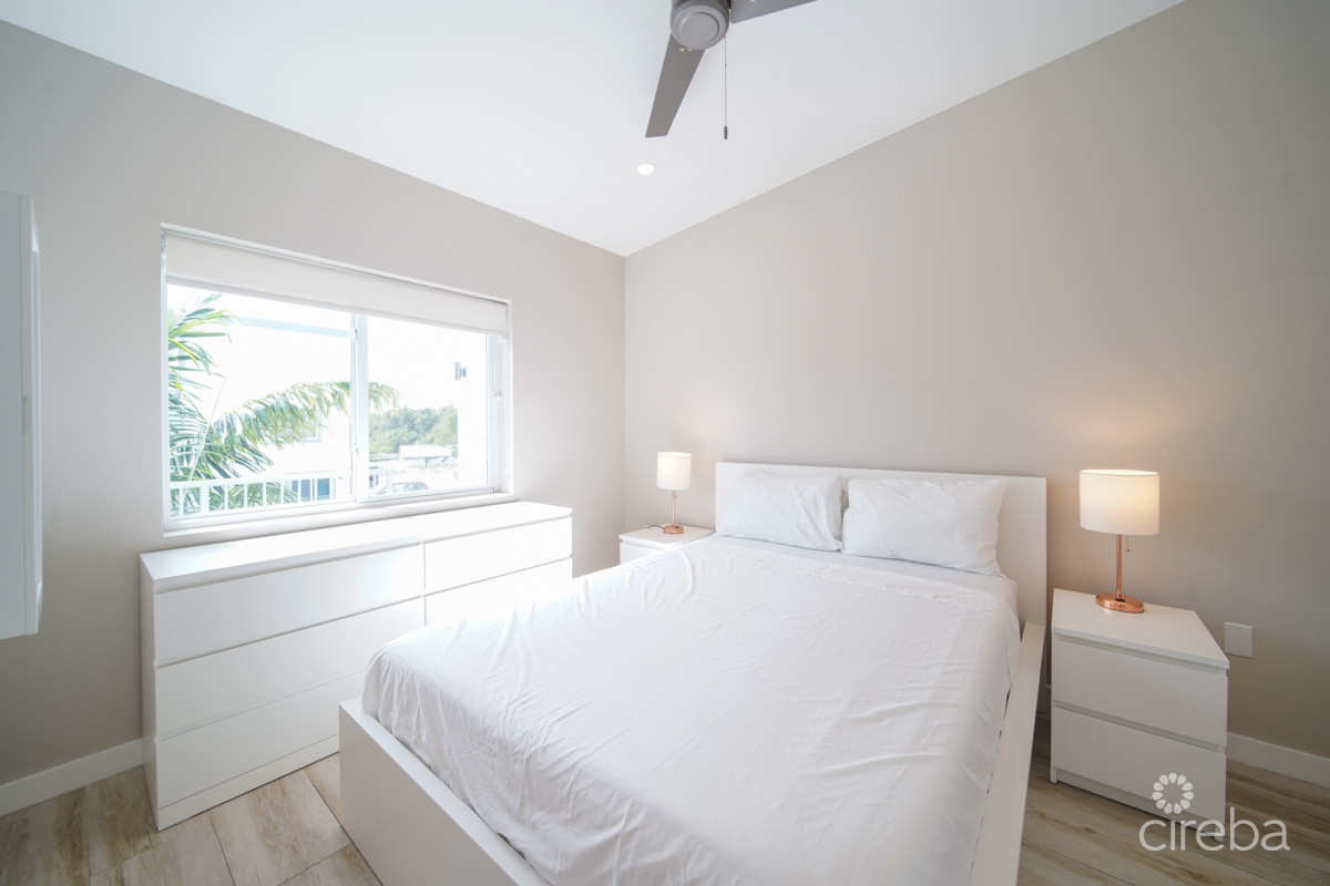 DOWNTOWN REACH - ONE BEDROOM