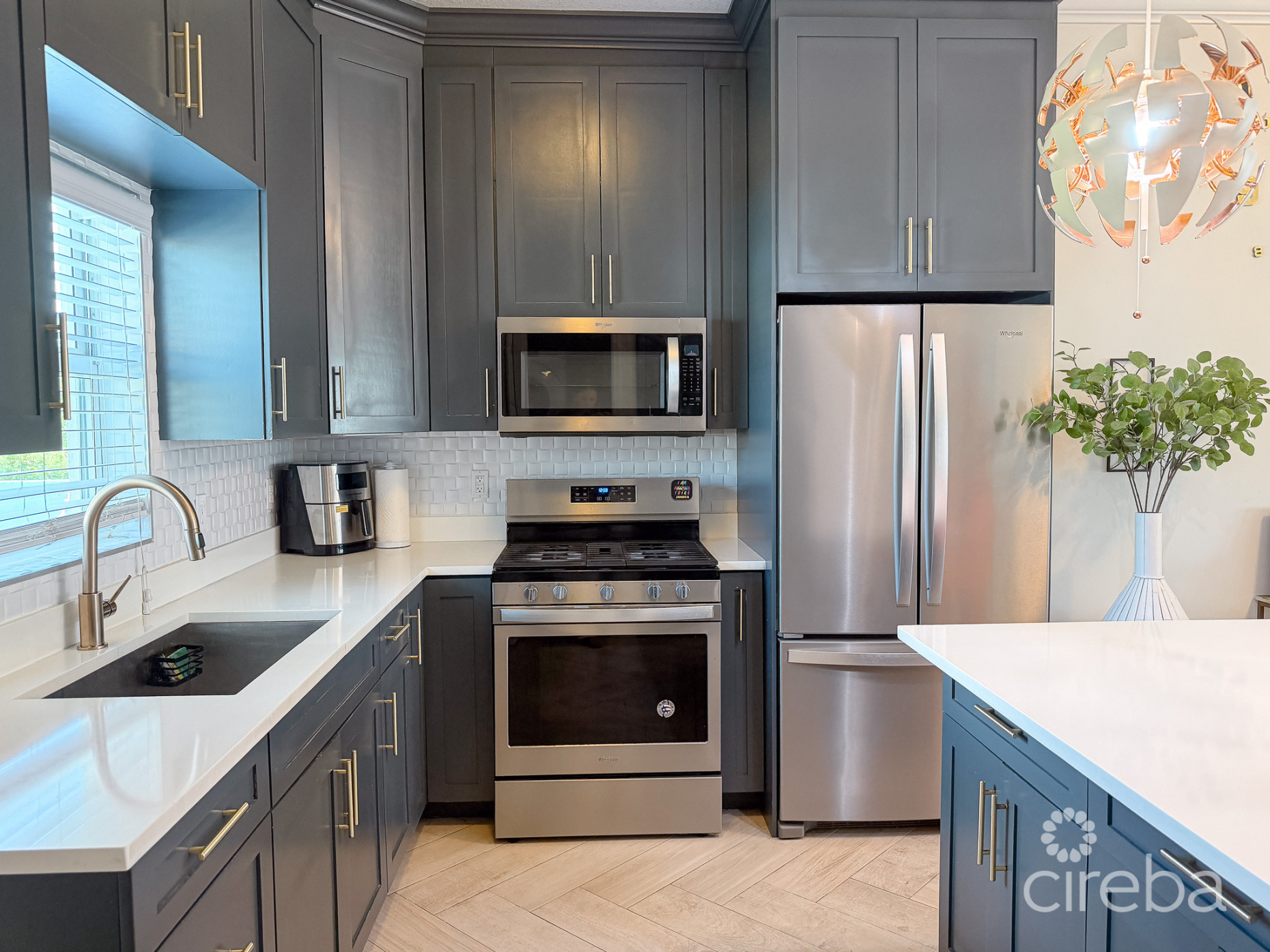 LOWER VALLEY 3 BED, 2 BATH FAMILY HOME