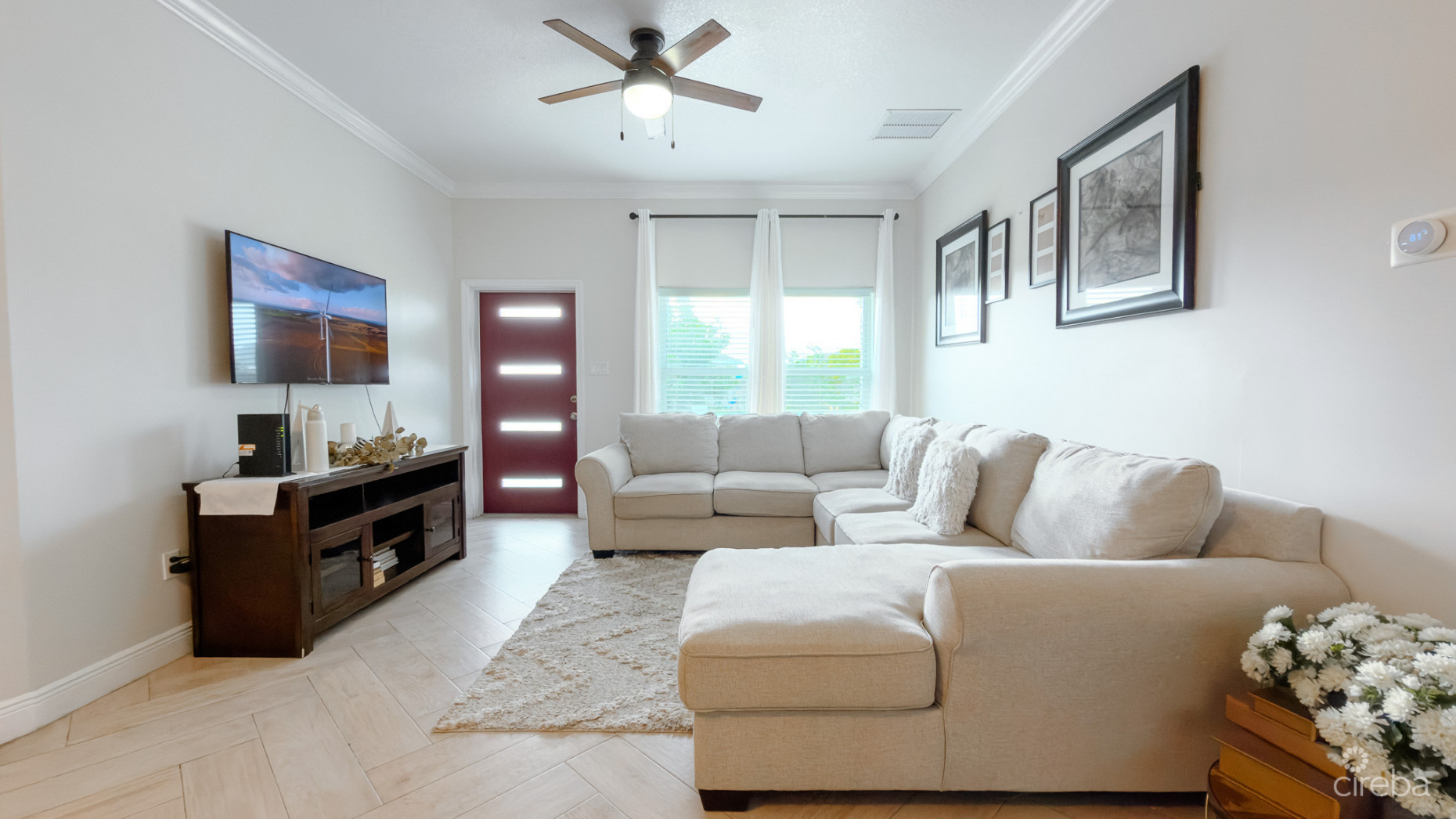 LOWER VALLEY 3 BED, 2 BATH FAMILY HOME