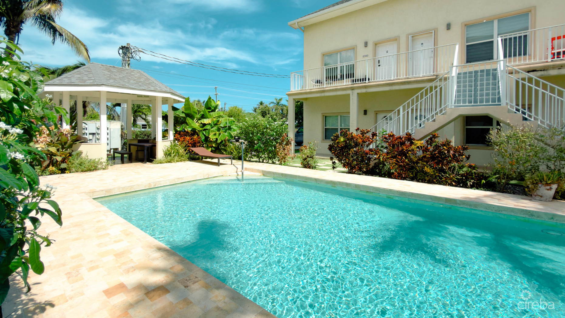 EMERALD ISLE 2 BEDROOM TOWNHOUSE