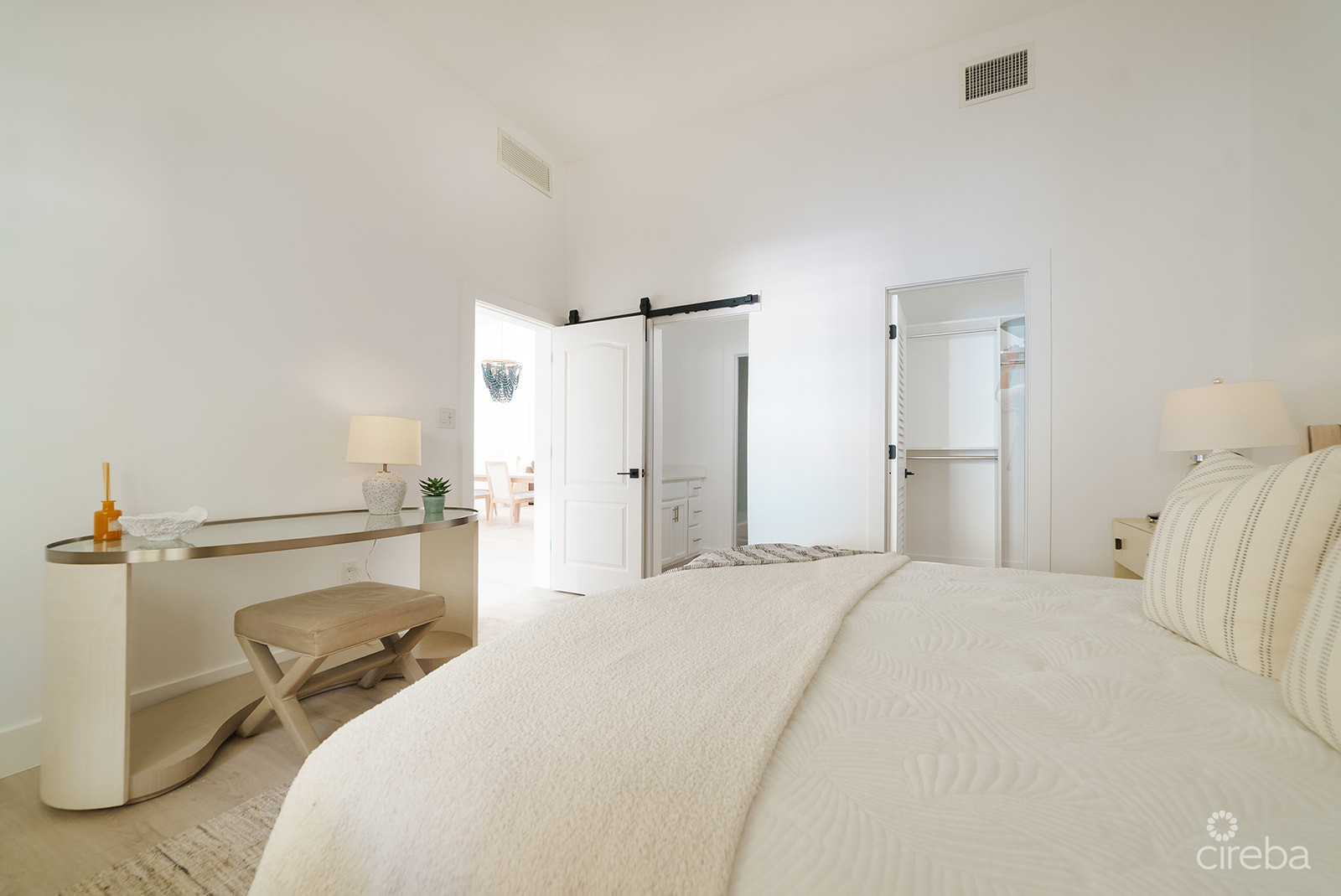 VISTA CARIBE: VENDOR PAYS STAMP DUTY