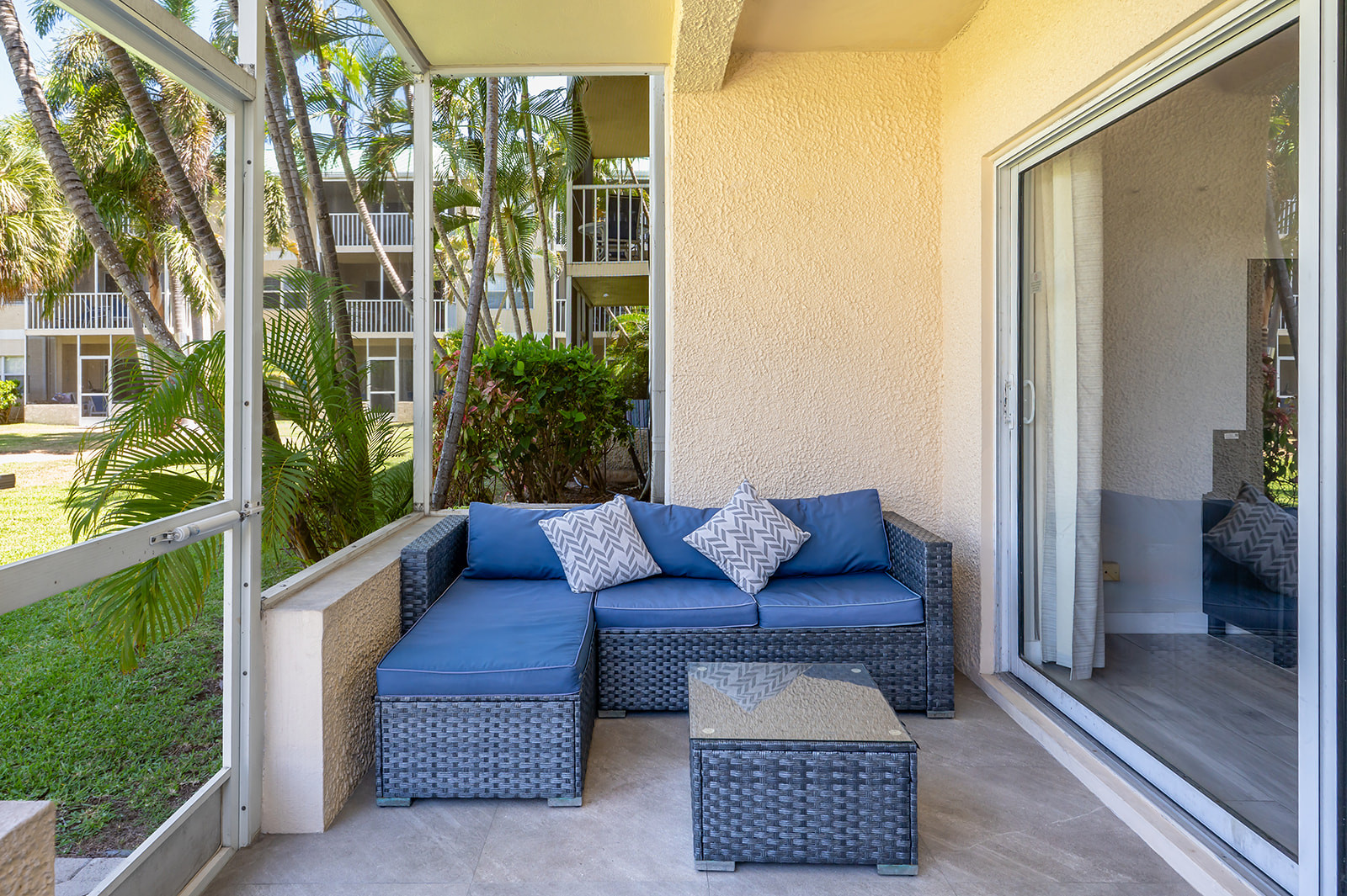 All-inclusive Rental For  October On Seven Mile