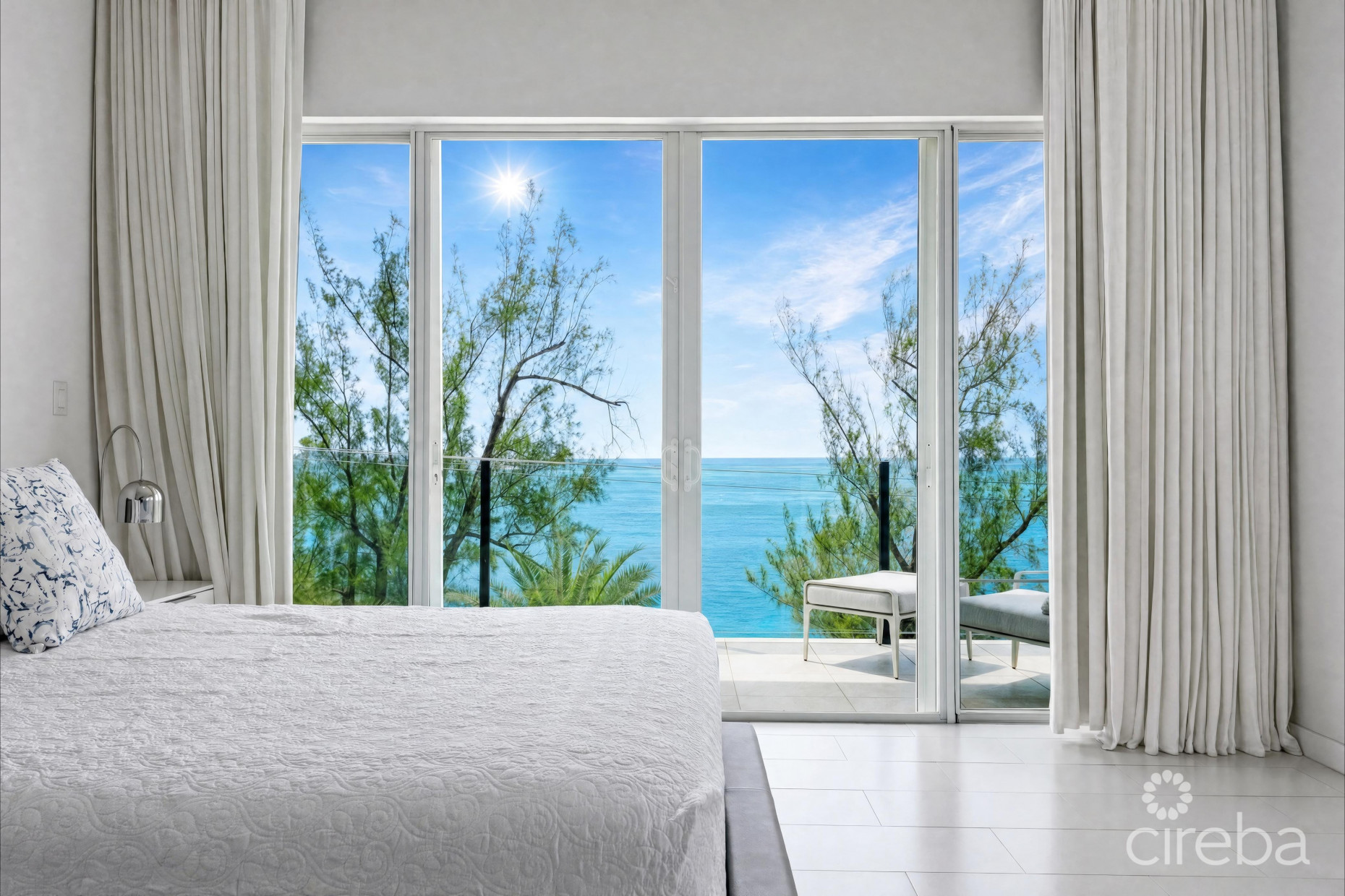 SHORE CLUB #6- OCEAN VIEW PENTHOUSE WITH PRIVATE ROOFTOP TERRACE