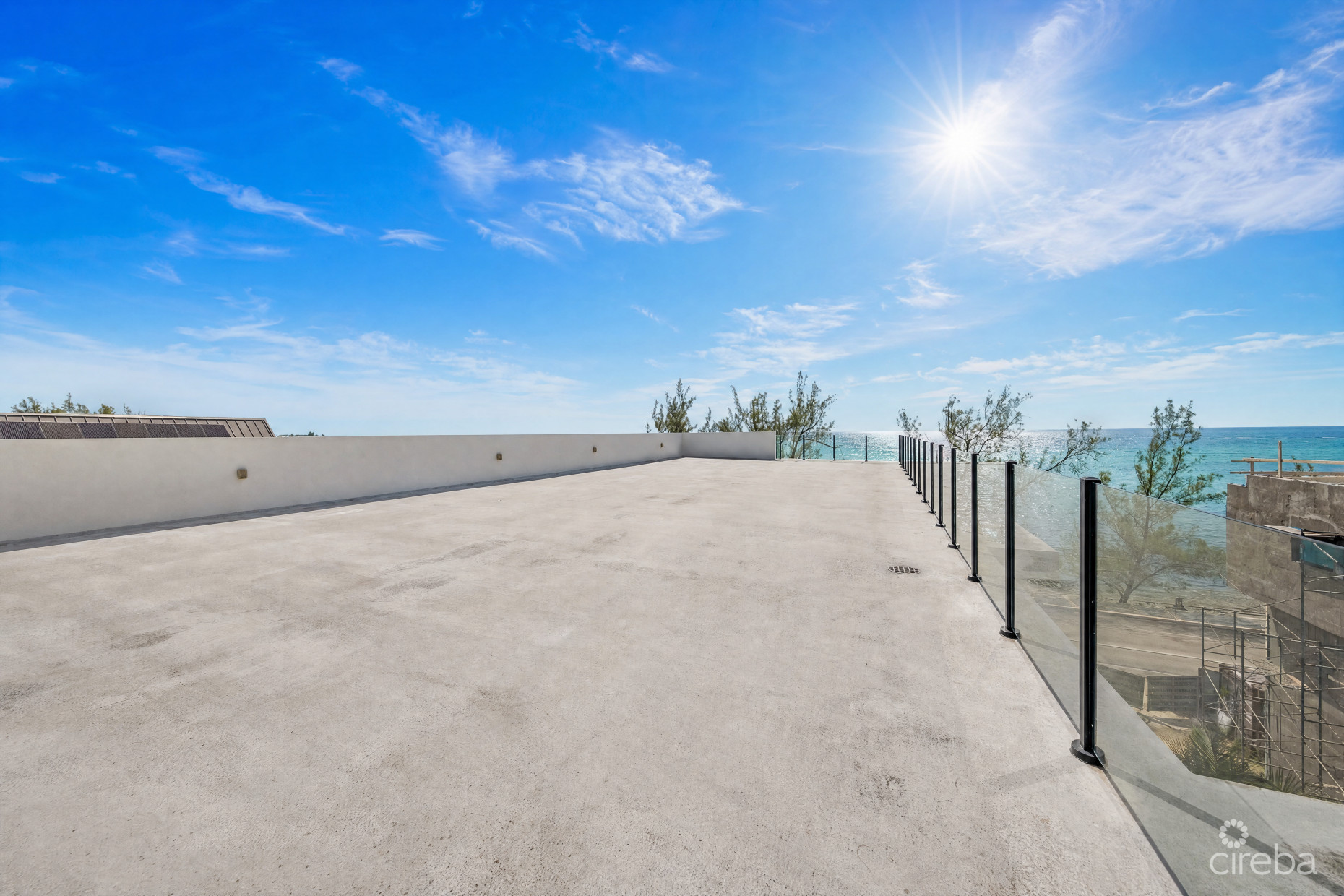 SHORE CLUB #6- OCEAN VIEW PENTHOUSE WITH PRIVATE ROOFTOP TERRACE