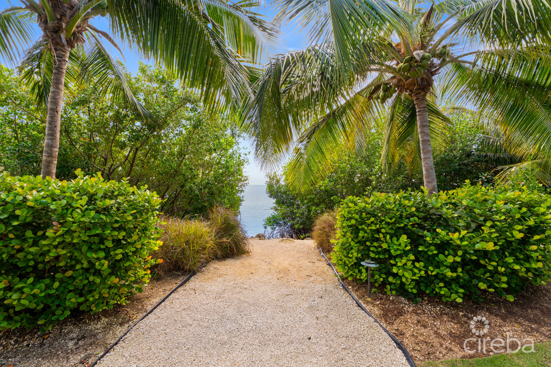AURA  OCEANVIEW THREE BED TOWNHOME WITH DEN