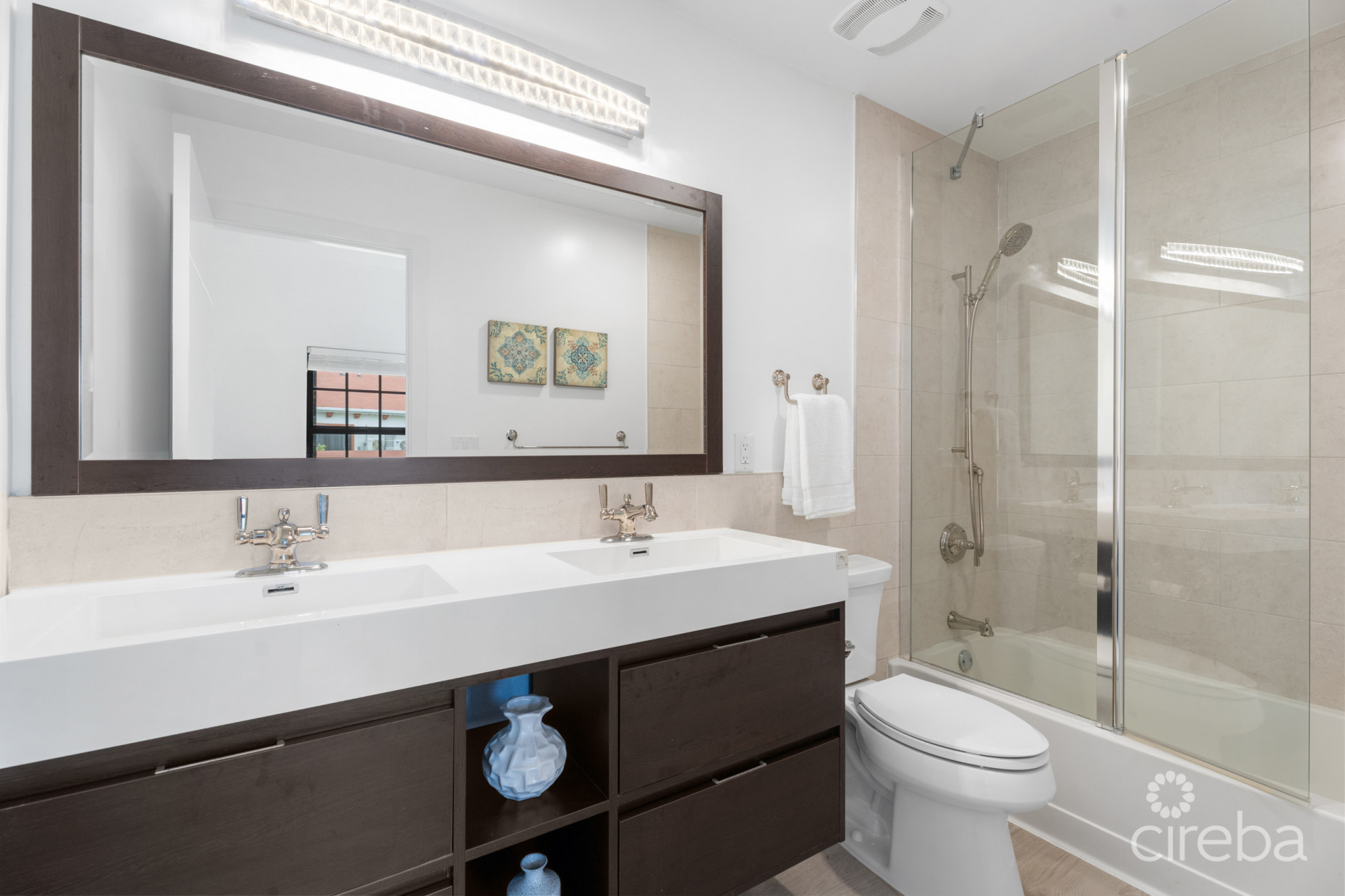 PORTOFINO GARDENS | TURNKEY 2-BED