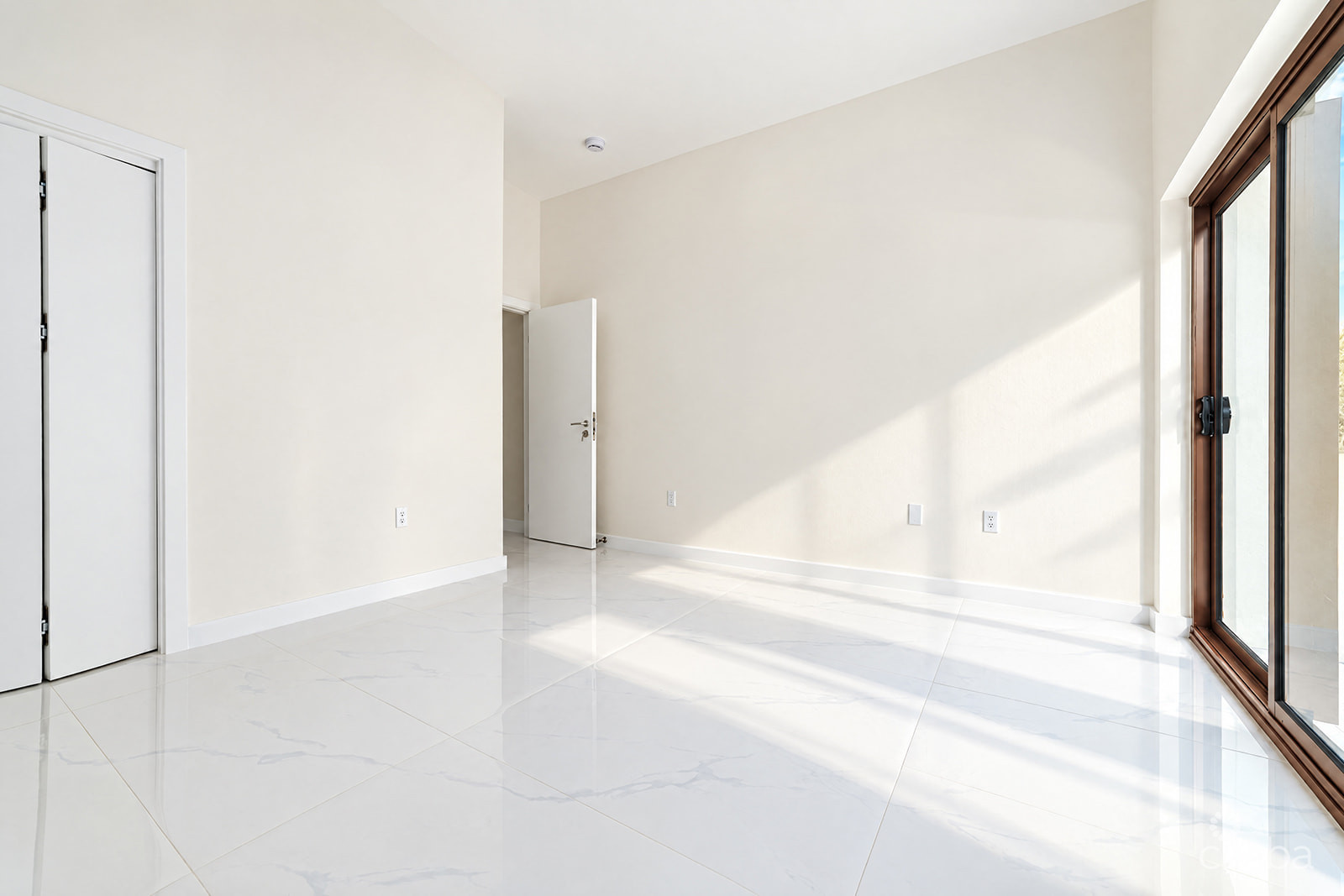 NORTH PALM HEIGHTS - END UNIT #7