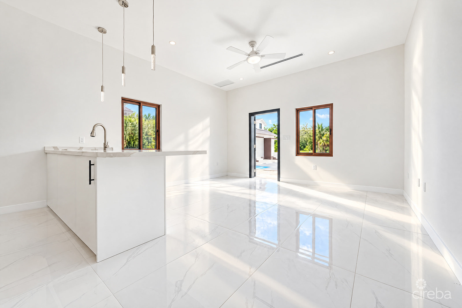 NORTH PALM HEIGHTS - END UNIT #7