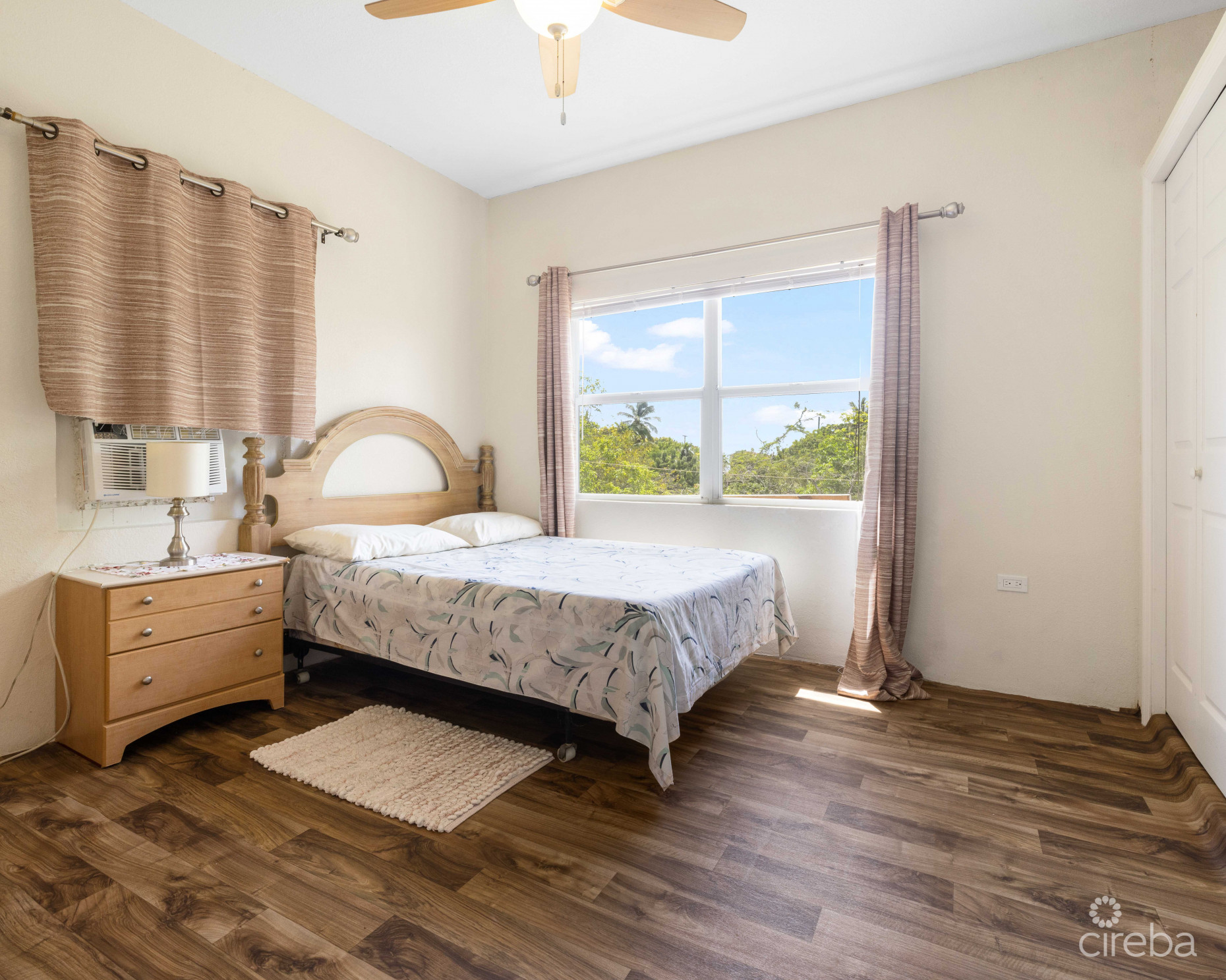 EAST END STAND ALONE HOME JOHN MCLEAN DR