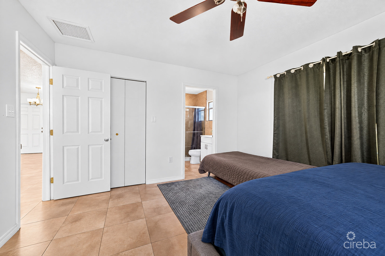 3 BEDROOM HOME ON DUPLEX LOT W/APPROVED PLANS FOR  ADDITIONAL 4-BEDROOM HOME