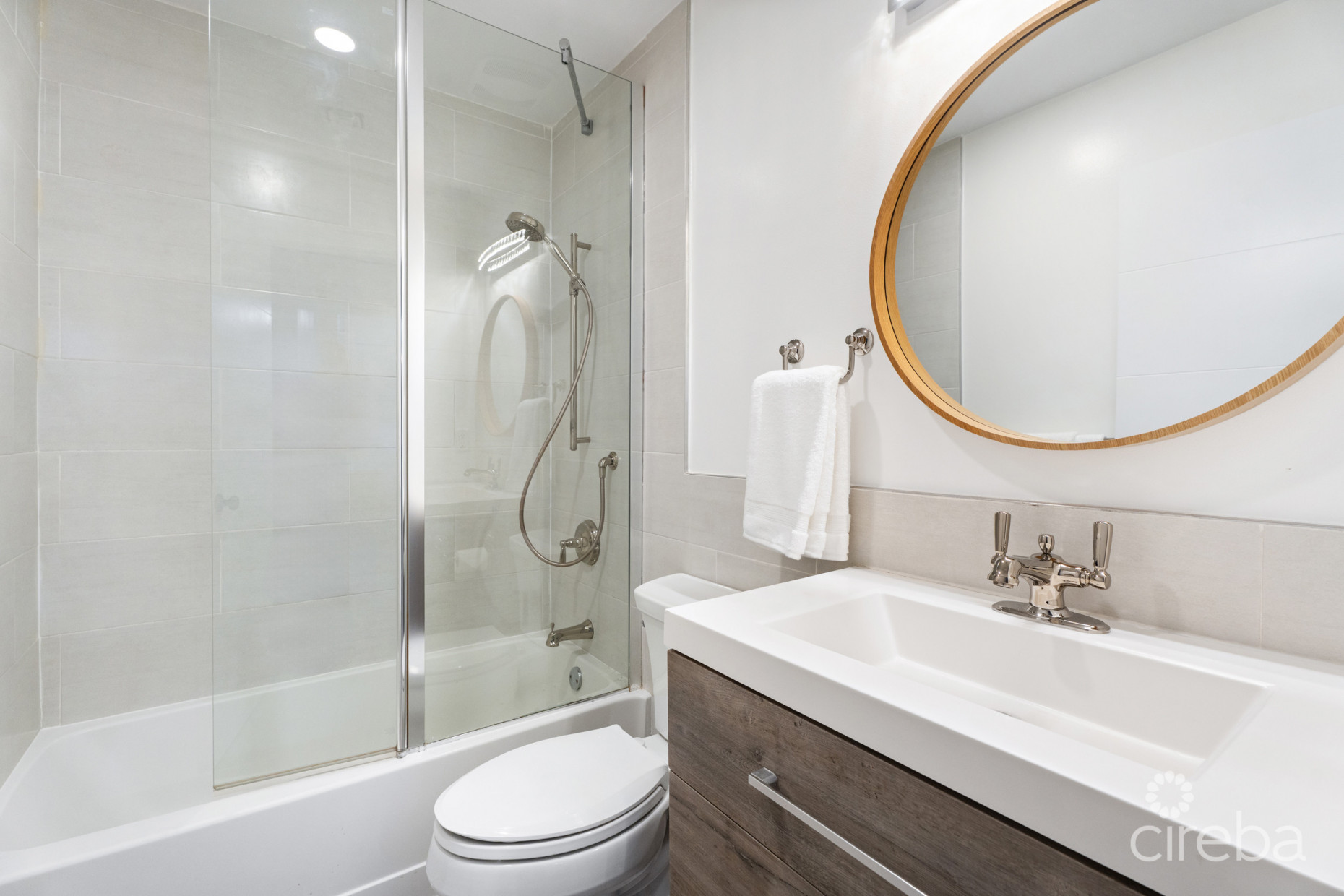 PORTOFINO GARDENS | TURNKEY 2-BED