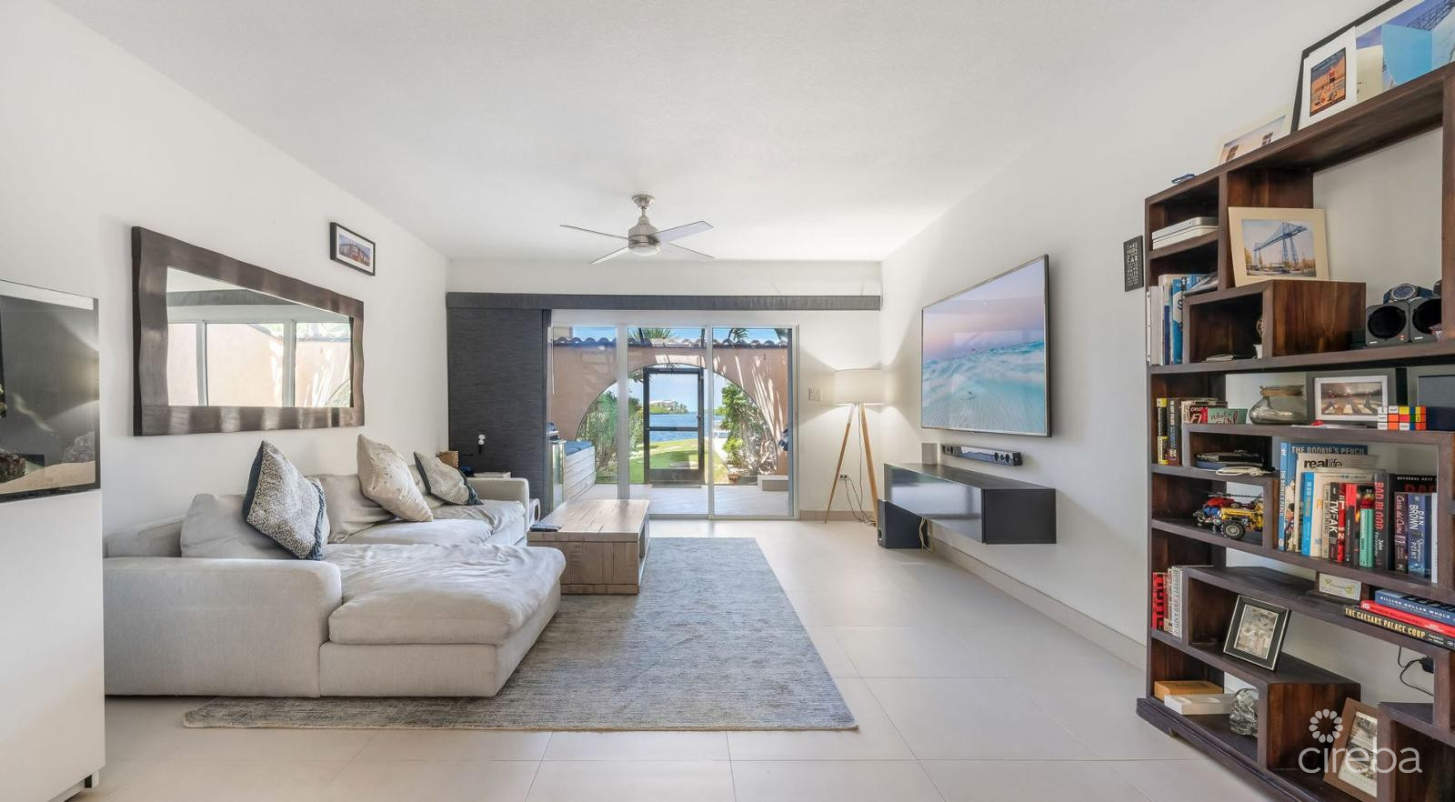 SAFE HARBOUR #2 - GOVERNORS HARBOUR WATERFRONT TOWNHOUSE