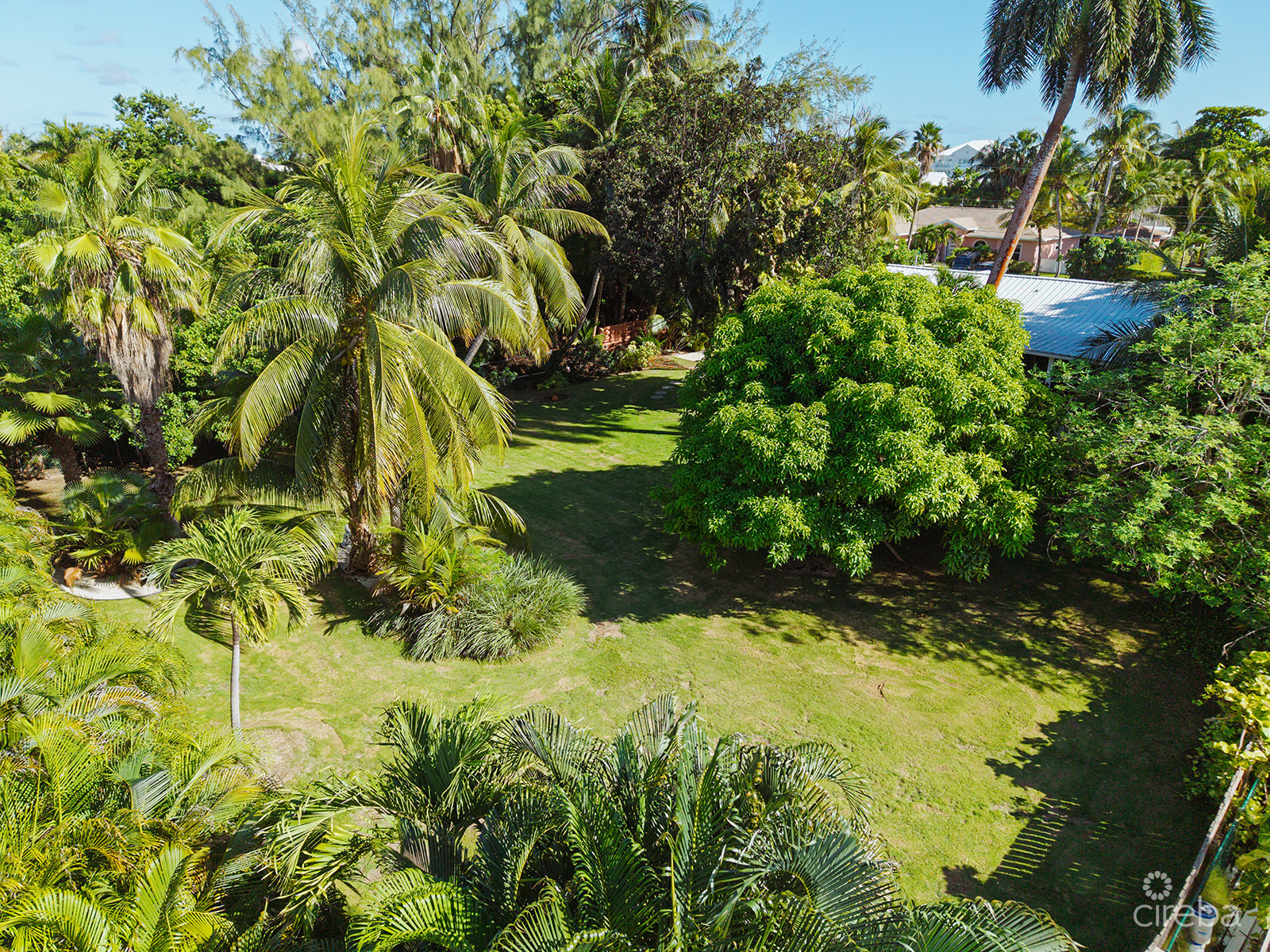 RARE DOUBLE-LOT OASIS BUNGALOW  WITH POOL IN SNUG HARBOUR