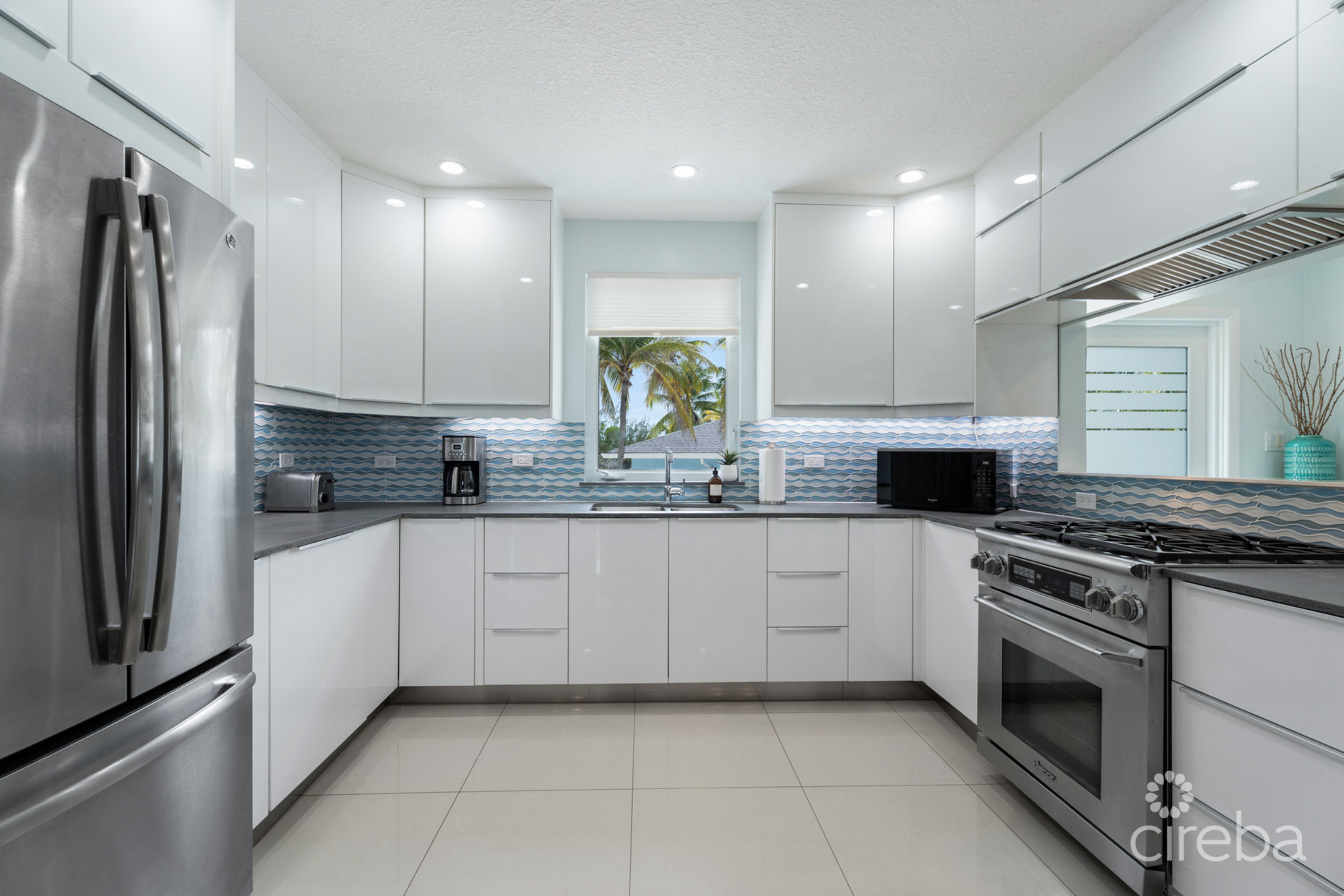 NO BIG TING, RUM POINT BEACH HOME