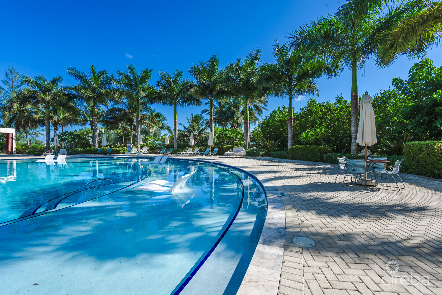 AURA 2 BED PLUS DEN, 2.5 BATH TOWNHOUSE