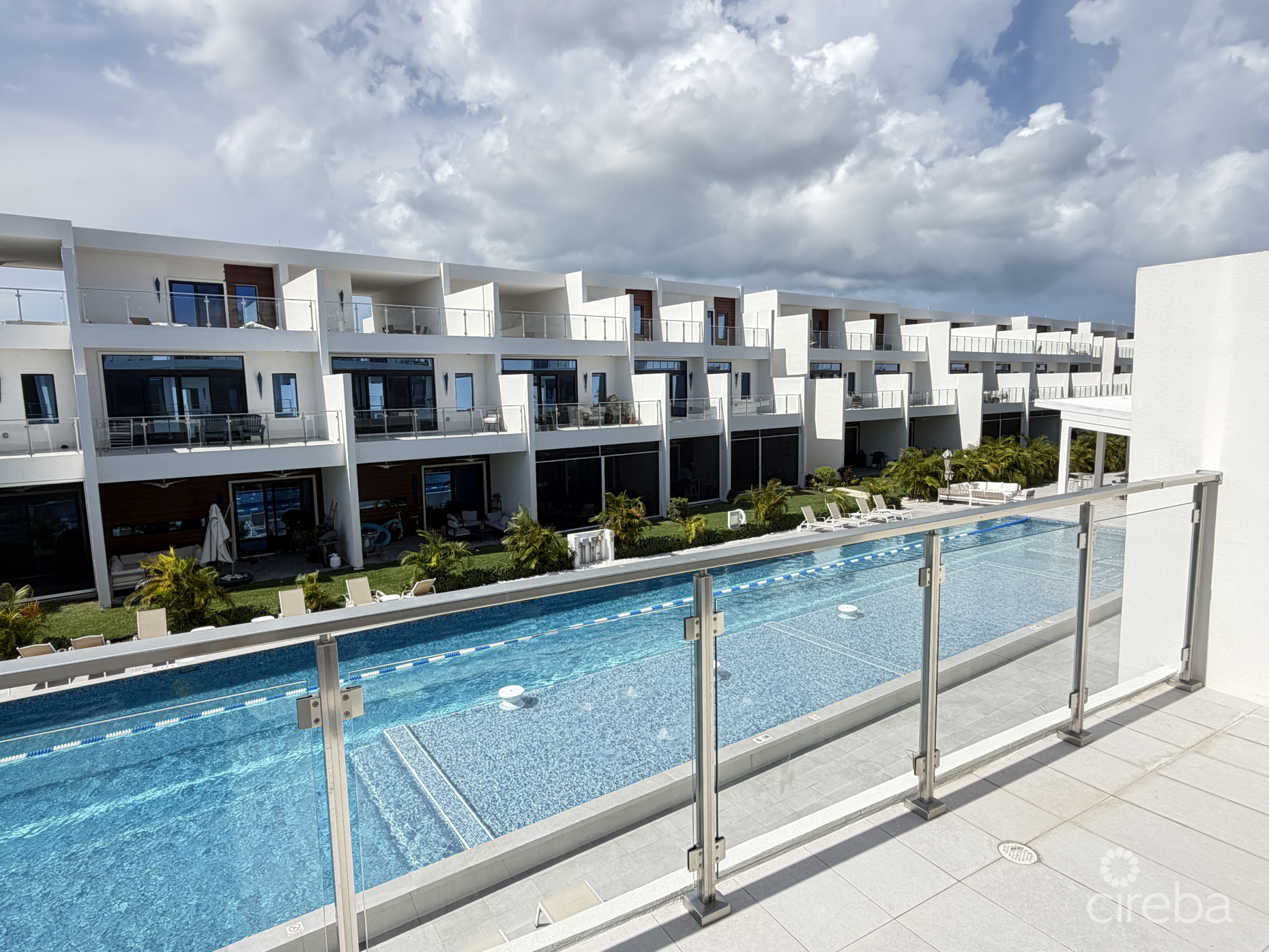 BAHIA #45 - SPACIOUS 3 BEDROOM CONDO