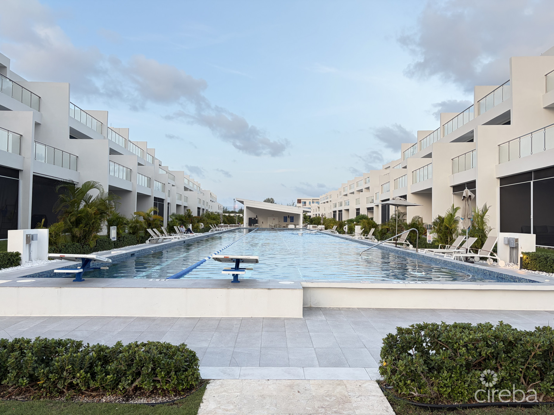 BAHIA #45 - SPACIOUS 3 BEDROOM CONDO