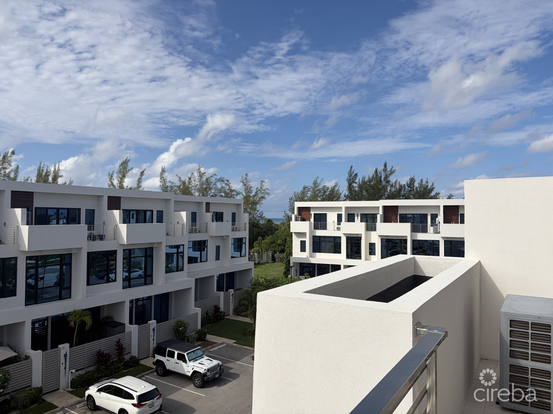 BAHIA #45 - SPACIOUS 3 BEDROOM CONDO