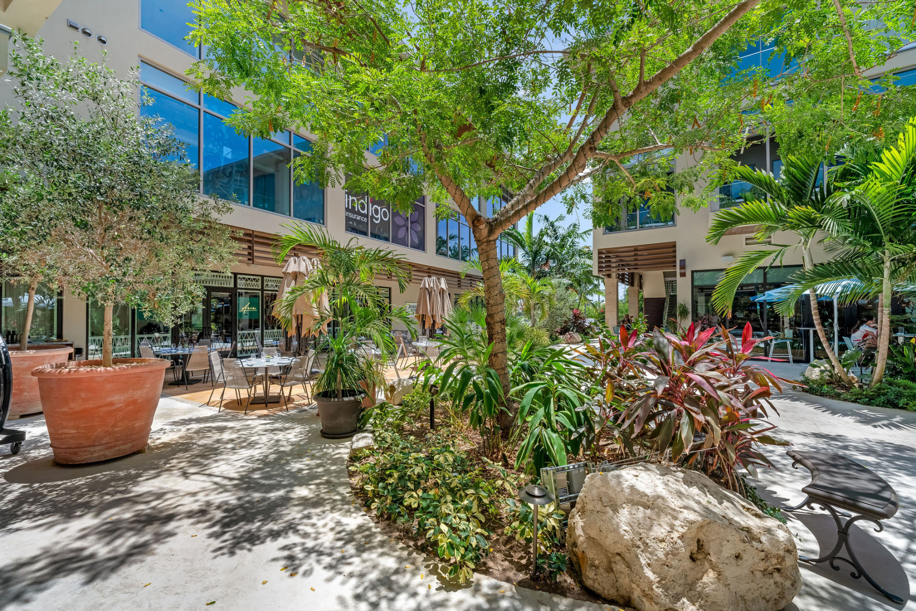 HARBOUR WALK RESIDENCES 117 | TURNKEY BOUTIQUE 1-BED