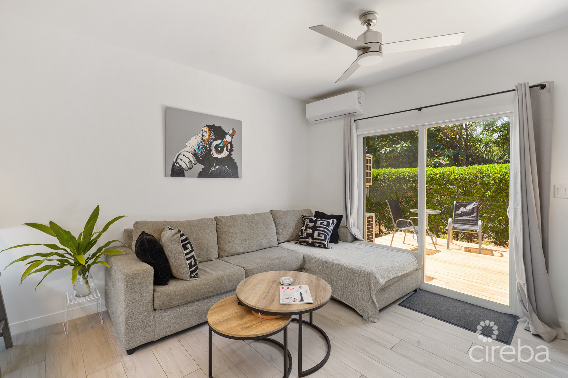 LIGHTHOUSE MANOR 25 | BEAUTIFUL ONE BED TOWNHOUSE
