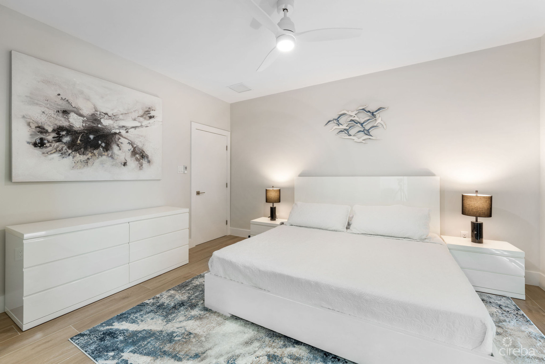 SILVER REEF RESIDENCES  #4 -   A BEACHFRONT GEM