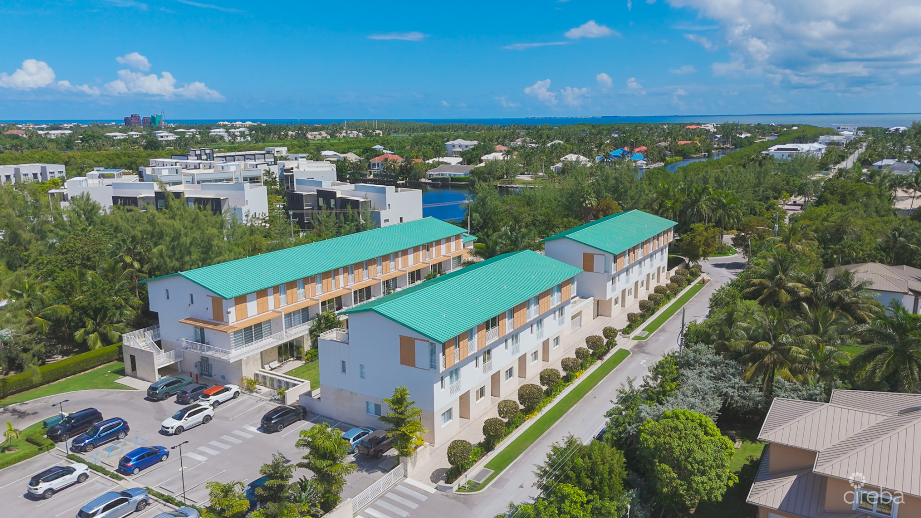 PLYMOUTH 3 BEDROOM CORNER TOWNHOUSE - 7 MILE BEACH CORRIDOR