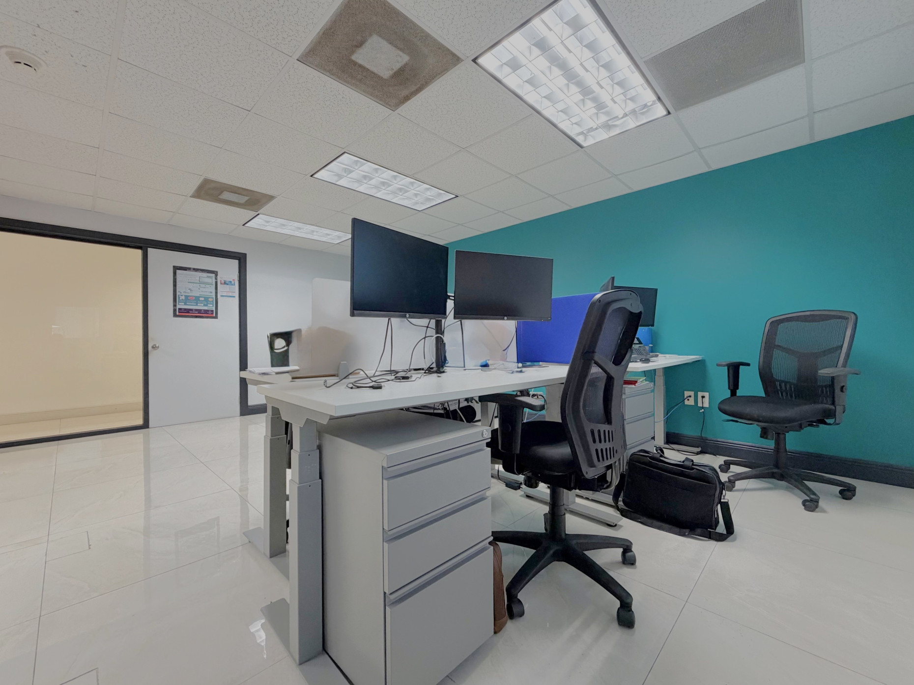 George Town Financial Centre 2nd Floor Suite