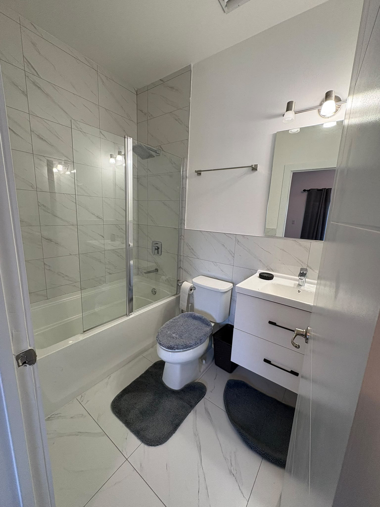 Ocean Reach 2-bedroom End Unit - Available 20 December
