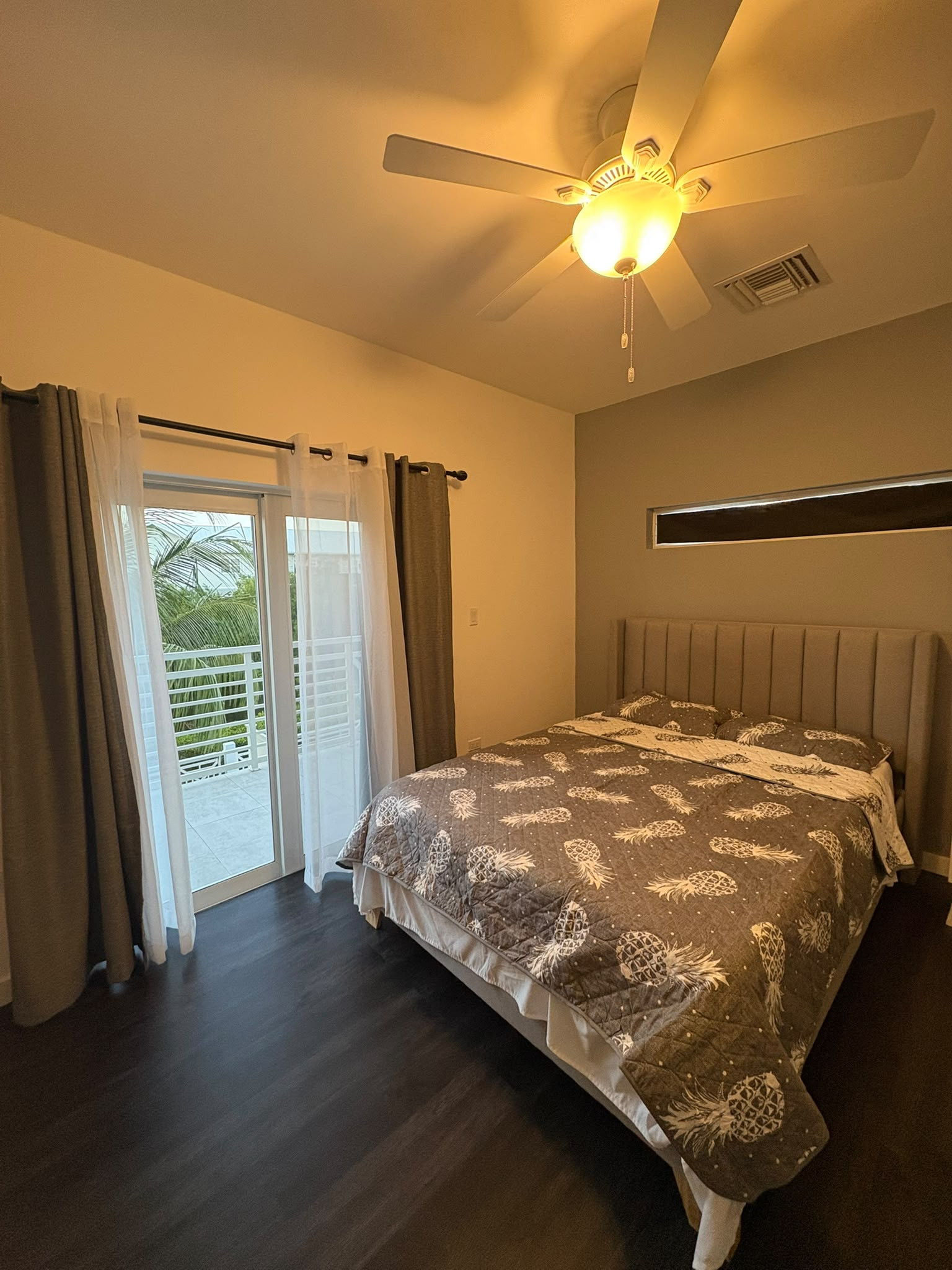 Ocean Reach 2-bedroom End Unit - Available 20 December