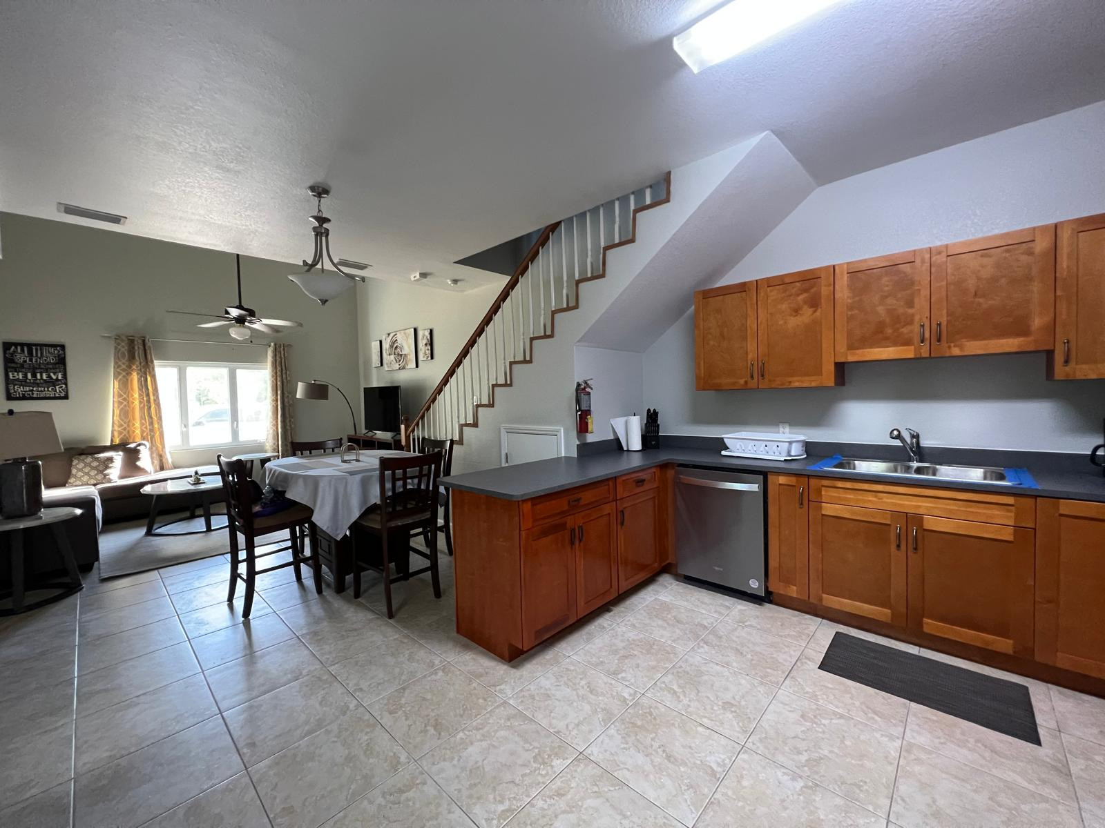 Slate Drive – Just Off Smb | 2-bedroom Condo - 7 November