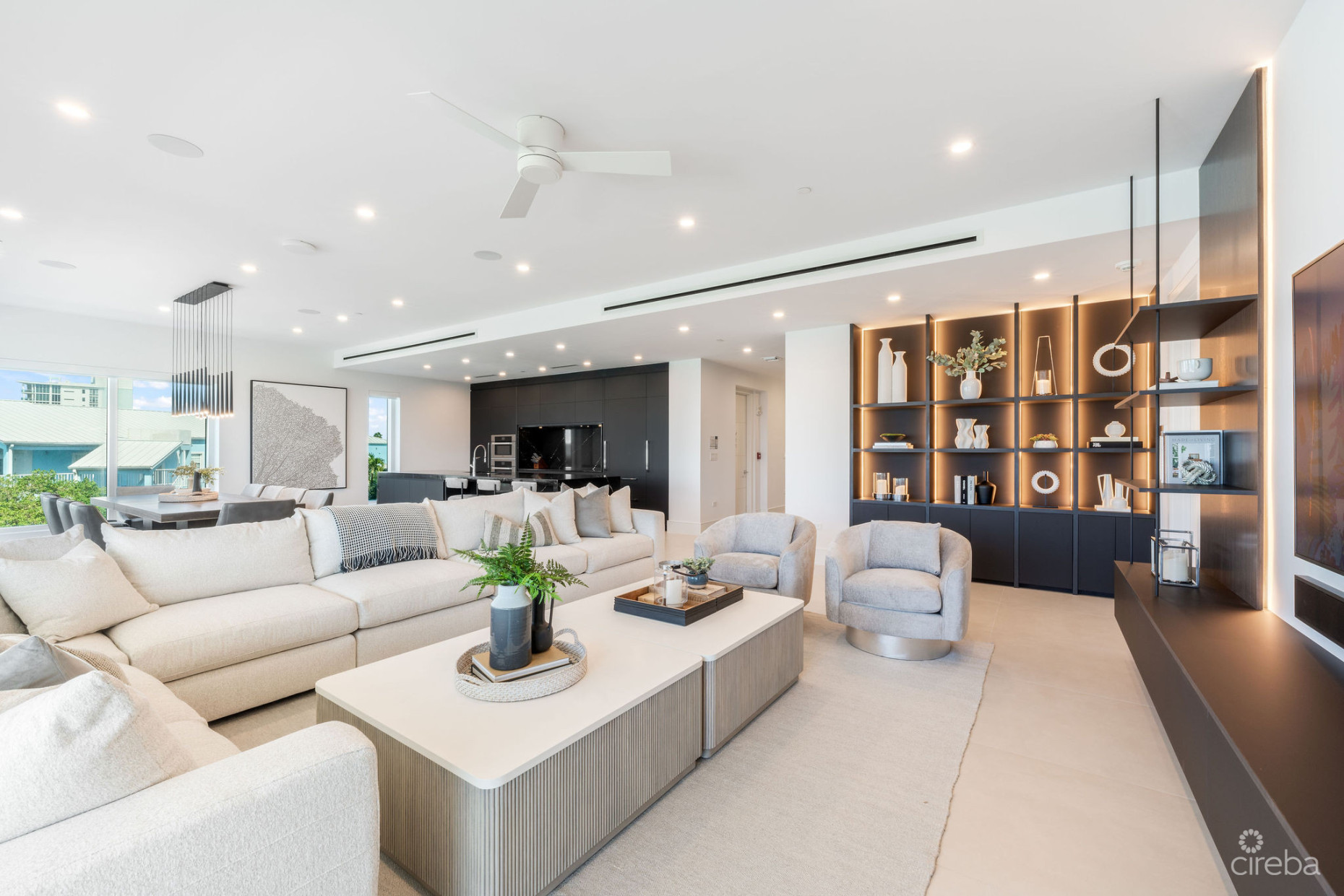 AQUA RESIDENCE 2 - LUXURY SEVEN MILE BEACH CONDO