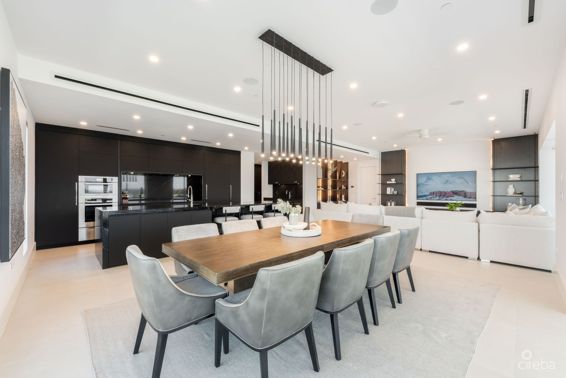 AQUA RESIDENCE 2 - LUXURY SEVEN MILE BEACH CONDO