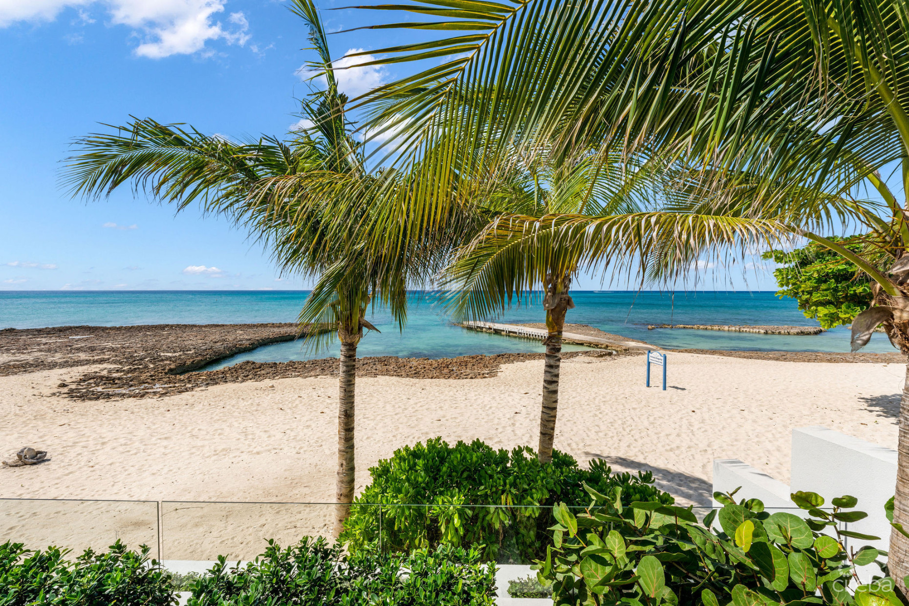 AQUA RESIDENCE 2 - LUXURY SEVEN MILE BEACH CONDO
