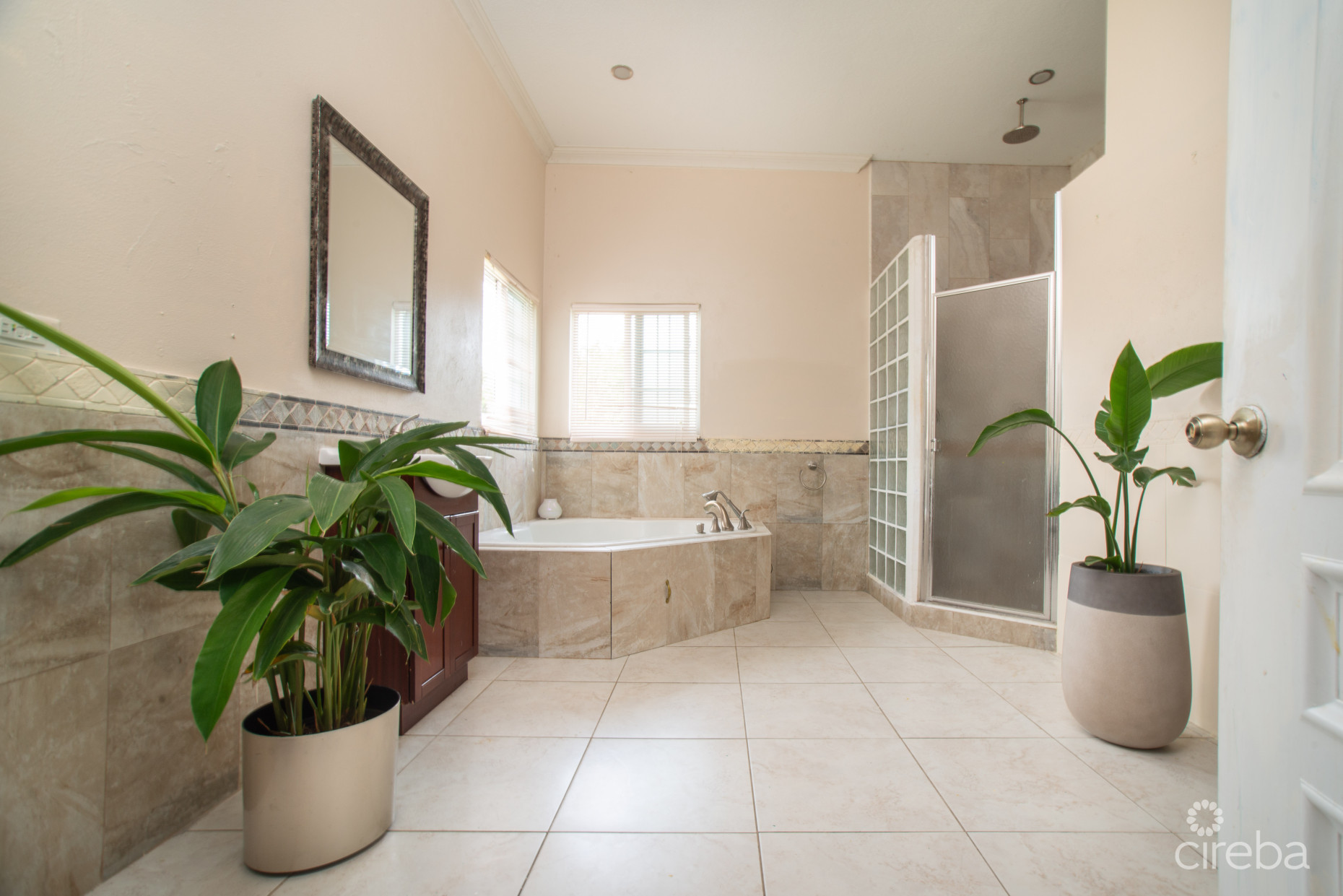 WHISTING WAY FAMILY HOME