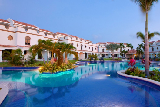 WHY YOU SHOULD BE INVESTING YOUR MONEY IN REAL ESTATE