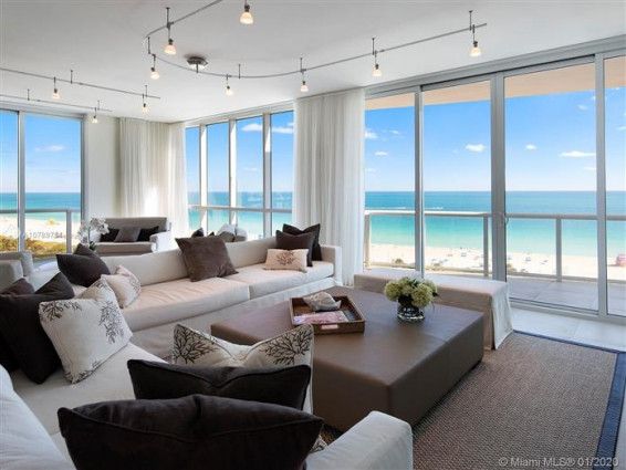 Continuum On South B, 50 S Pointe Dr