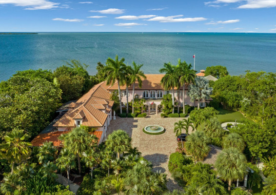 Villa Mare; A Vista Del Mar Estate Home