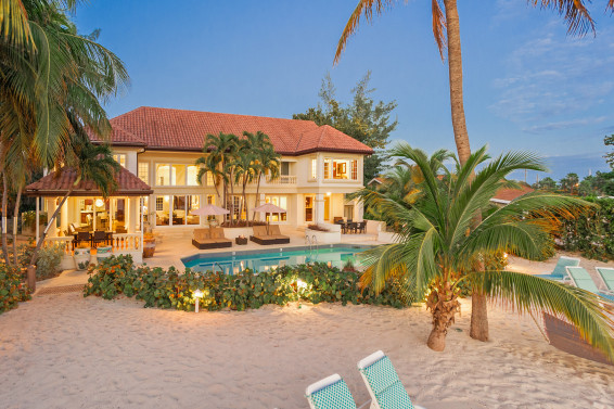 Coconut Walk -  Seven Mile Beach Estate