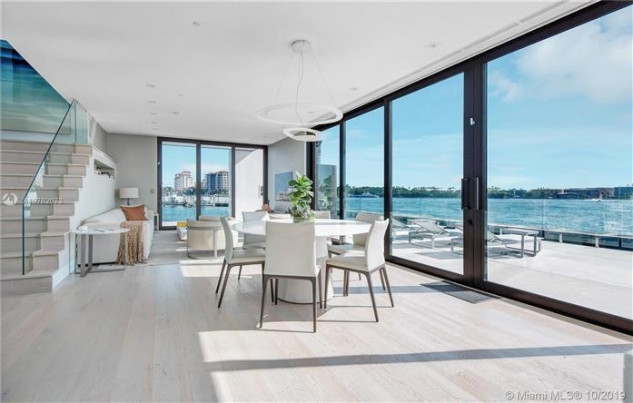 The Neville, 360 Collins Ave