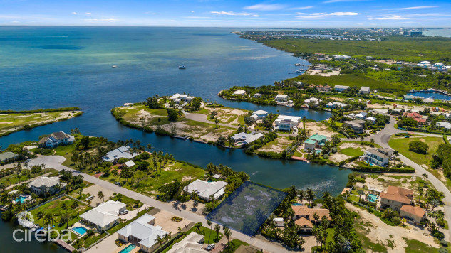 THE SHORES 0.35 ACRES LOT  - APPROVED PLANS &  GEOTECH