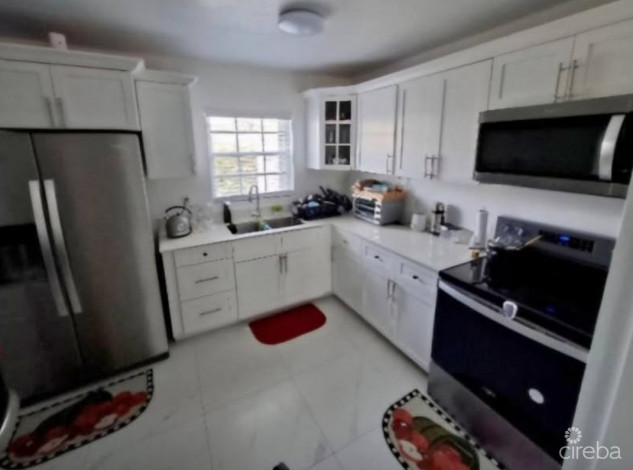 SPRINGFIELD COURTS - 2 BR 2.5 BATH